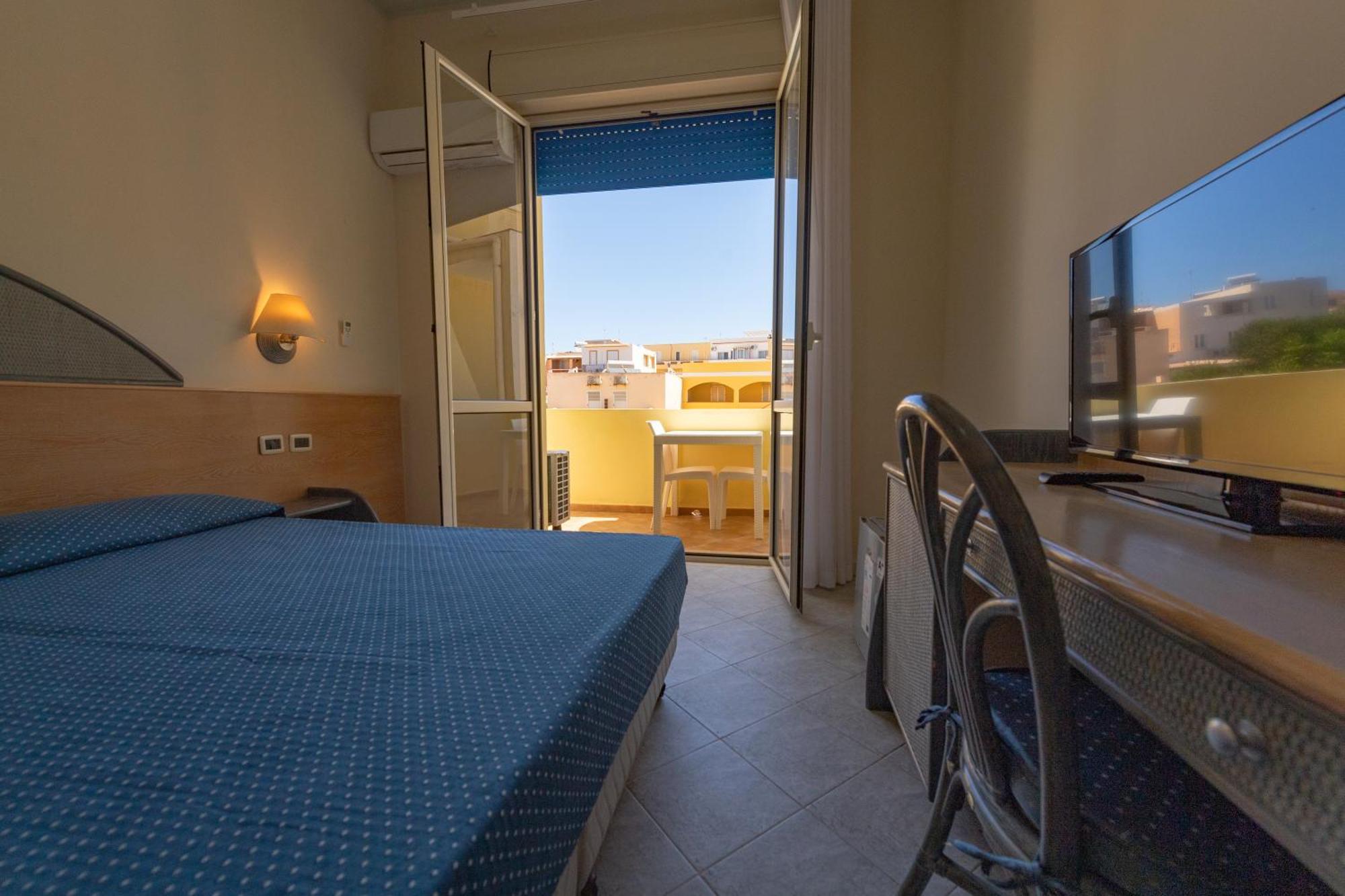 LMP Hotel Baia Turchese מראה חיצוני תמונה